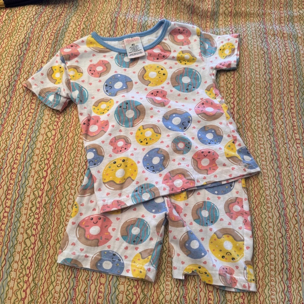 Mon Petit Colorful Donut Print Kids Pajamas 4T